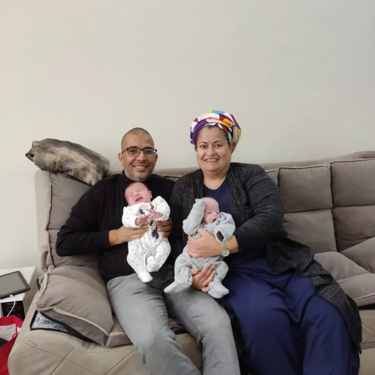 נירה ושרון, ההורים של מוריה ובניה-