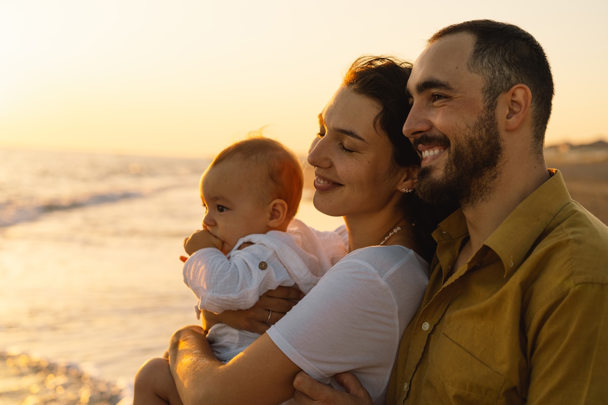Transcrire l'acte de naissance de votre enfant né par GPA aux États-Unis : le guide pratique complet